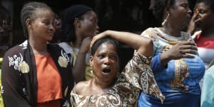 Lagos,Nigeria building collapse traps dozens of children