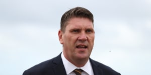 Hawthorn chief executive Justin Reeves has resigned.