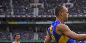 Dom Sheed kicks the winning goal against Collingwood in the 2018 grand final.