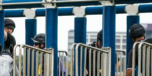 Chautauqua refused to race at the end of his career,staying in the barriers.