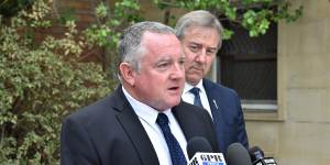 Mettam makes Liberal deputy Steve Thomas quit over Burke dealings
