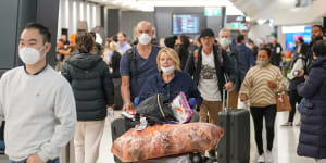 Federal government insists foot and mouth controls on track,despite relaxed measures at airports