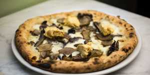 Mushroom and jerusalem artichoke pizza.
