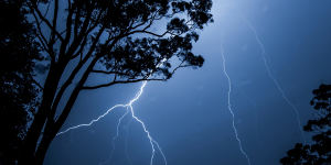 Sydney and Hunter battered by heavy rain,thunder and lightning