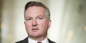 New Labor climate and energy spokesman Chris Bowen says the party will not support changes to the Clean Energy Finance Corporation.