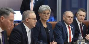 Anthony Albanese and Penny Wong have for months urged Australians to leave Lebanon.