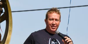 Trent Robinson addresses Roosters fans at the club's fan day following the grand final.