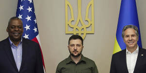 US Secretary of Defence Lloyd Austin,Ukrainian President Volodymyr Zelensky and US Secretary of State Antony Blinken pose for a photo during their meeting in Kyiv.