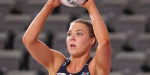 Melbourne Vixens cement top spot with win over Magpies