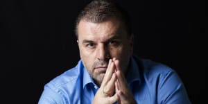 Postecoglou extends contract in Japan as title race heats up