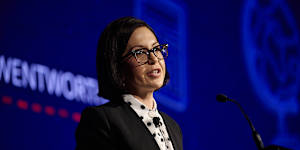 NSW Education Minister Prue Car said that early offers are an equity issue.