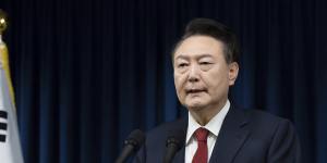 Police raid the offices of South Korean President Yoon Suk Yeol:reports