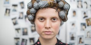 To achieve 2021’s biggest hair trend,call your nan