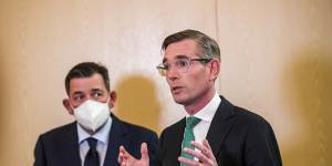 NSW Premier Dominic Perrottet (right) and his Victorian counterpart Daniel Andrews both called for Pandemic Leave Disaster Payments to be extended beyond September 30.