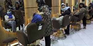Taliban orders Afghan beauty salons to close