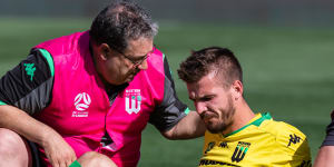 ‘A Petr Cech scenario’:Helmet protection for former A-League keeper of the year