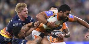Payten ‘gobsmacked’ by hip-drop call as Holmes faces nervous Origin wait