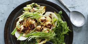 Steamed scallops with chilli and black vinegar.