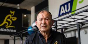 Eddie Jones is still searching for assistant coaches.