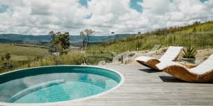 Guests of Logan Brae Retreat’s luxurious Hilltop Cabin can enjoy their own private plunge pool in seclusion.