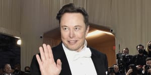 A Twitter poll overwhelmingly voted in favour of Elon Musk stepping down.