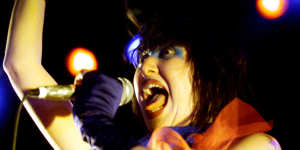 Karen O at Sydney’s Metro Theatre in 2003,just before the gig was aborted midway following her fall.