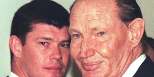 James and Kerry Packer in 1998.