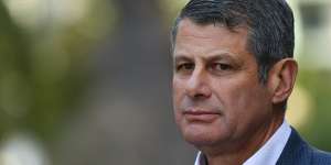 'Kick a Vic'mentality gets short shrift from ex-premiers