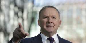 Opposition leader Anthony Albanese says coal mining in regional Queensland can help produce the steel to build the world's wind turbines. 