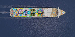Among its many features,Global Dream was set to have the world's longest roller coaster at sea.