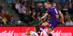 Perth fans were right to boo us,says Glory captain