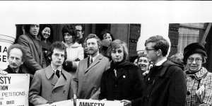 Anthony Grey,bearded in centre,leads a delegation from Amnesty International to the London embassies of countries with long-serving political prisoners in 1971.