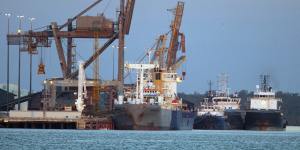 Taxpayers could be on the hook for millions if Chinese owner forced to sell Port of Darwin