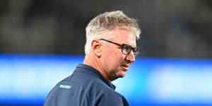 ‘You’ve got to suck it up’:Waratahs coach reacts to resting policy