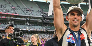 Scott Pendlebury with the premiership cup.