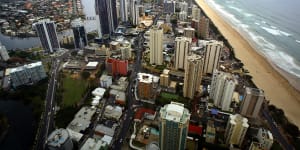 Bystanders work to revive man found in Gold Coast hotel pool