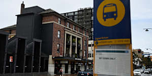 There is a bus stop across the road from the Hotel Gosford,but the service wraps up at midnight.