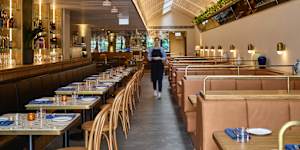 Bistro,boulangerie and traiteur Loulou.