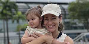 Melissa Singer with her daughter.