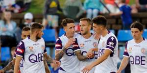 Perth Glory stay'on time'for A-League trek to NZ