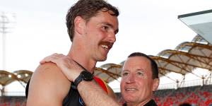 Bomber Joe Daniher and coach John Worsfold after the Bombers'last match of 2020.