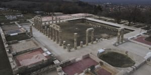 Greece unveils palace where Alexander the Great became king