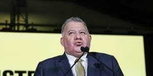 Craig Kelly wants to cap interest rates to 3 per cent for the next five years.