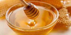 Buying fake honey as simple as a Google search