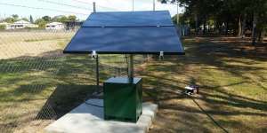 An example of solar-powered aerator that the NSW government is planning to deploy.