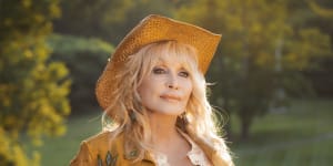 Dolly Parton delivers a gorgeous,rollicking riot of a record