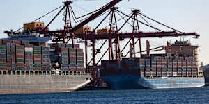 Australia has run its first trade surplus with the United States,undermining one of its key debating points with the Trump administration.