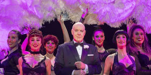 As lawyer Billy Flynn,Anthony Warlow upstages his female co-stars.
