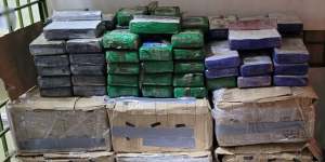 A French and Swiss national were allegedly flown to Australia to distribute 460kg of Colombian cocaine last week,the AFP alleges.