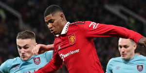 Rashford stays on target as United cut down Forest